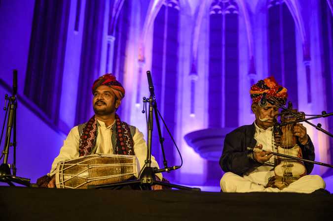  Lakha Khan live at Janskerk by Tim van Veen